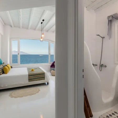 ホテル Extravagant Mykonos - Pousha - 5 Bedrooms - Sea Front Location - Whitewashed Architecture