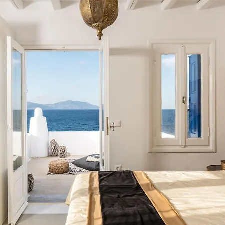 ホテル Extravagant Mykonos - Pousha - 5 Bedrooms - Sea Front Location - Whitewashed Architecture 4*