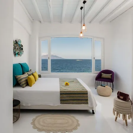 Extravagant Mykonos - Pousha - 5 Bedrooms - Sea Front Location - Whitewashed Architecture ホテル Agios Ioannis Diakoftis