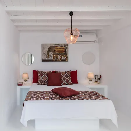 Extravagant Mykonos - Pousha - 5 Bedrooms - Sea Front Location - Whitewashed Architecture 4* Agios Ioannis Diakoftis