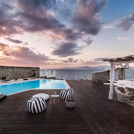 Extravagant Mykonos - Pousha - 5 Bedrooms - Sea Front Location - Whitewashed Architecture