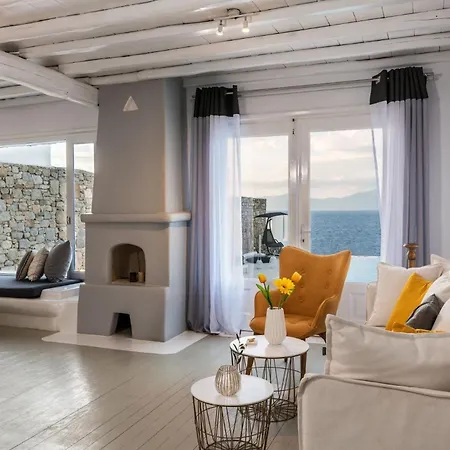 Extravagant Mykonos - Pousha - 5 Bedrooms - Sea Front Location - Whitewashed Architecture 4*