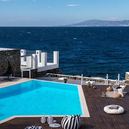 Extravagant Mykonos - Pousha - 5 Bedrooms - Sea Front Location - Whitewashed Architecture ホテル Agios Ioannis Diakoftis